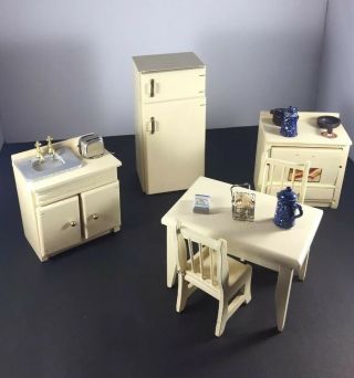 Vintage Wooden Miniature Dollhouse Kitchen Table Chairs Stove Refrigerator Sink 2