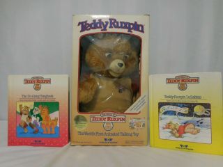 1985 TEDDY RUXPIN Bear w/ Box Books Cassette Tapes Vintage Talks 2