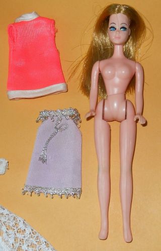 Vintage Mattel Dawn Doll and Mod Clothes Outfits Wedding Dress Jumpsuit 1 Shoe 3