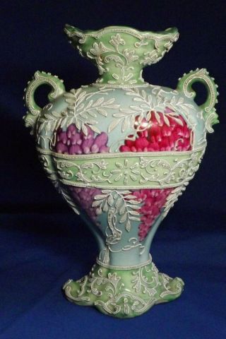 Antique H.  P.  Nippon 10 " High Hydrangea 2 Handled Fantastic Moriage Vase No Chips