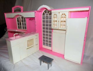 Vintage RARE Barbie Folding Pretty House Dollhouse,  table Mattel mexico 1996 2