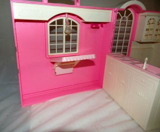 Vintage RARE Barbie Folding Pretty House Dollhouse,  table Mattel mexico 1996 3