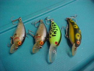 4 Bomber Baits Model A Screw Tail Eyes Old Bass Fishing Lures Crankbait Baits