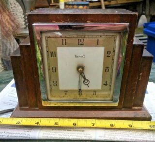 Ferranti Mantle Clock.  Art Deco.  5 And A Half Inches High.