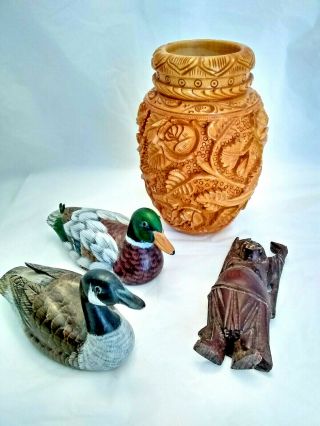 Antique Chinese Wooden Carvings & Detailed Vase - Dynasty Unknown - Buddha - Ducks