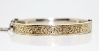 A Lovely Antique Art Deco 9ct Gold On Silver Floral Etched Bangle 13553