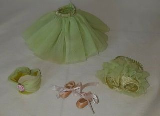 Vintage American Character Betsy Mccall Orig.  Green Ballerina Outfit Exc.  $37.  99