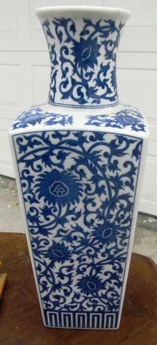 Large Fine Chinese Antique Porcelain Square Sided Vase China Blue And White