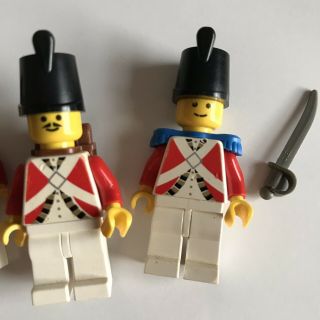 3x Vintage Lego Pirates Minifigures Red Coat Imperial Soldiers 3