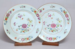 A Fine Antique 18thc Chinese Porcelain Plates In