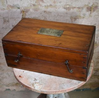 Antique Oak De Grace & Co Bedford Corporation Balance Weights Wooden Box