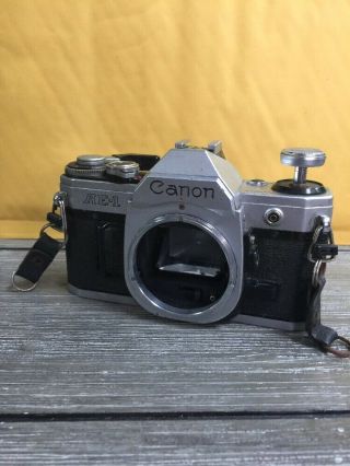 Antique Canon Ae - 1 3645297 Photography Camera No Lens -