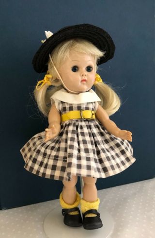 Vintage Vogue Bkw Ginny Doll In Her 1955 Medford Tagged Kinder Crowd Dress