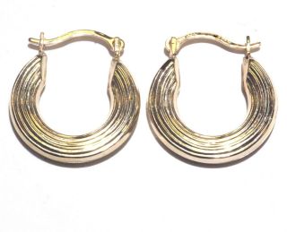 10k Yellow Gold Ladies Hollow Hoop Earrings Vintage 2.  05mm Antique