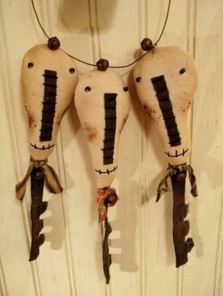 Primitive Grungy Grubby Spooky Skeleton Keys Halloween Doll Set 2