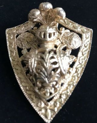 Vintage Medieval Knight In Armor Antique Goldtone Brooch Pin Exquisite Detail