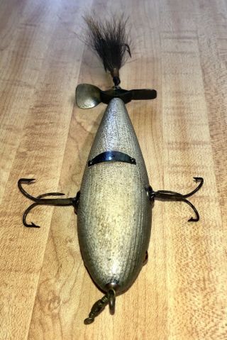 Wood Folk Style 3 Hook Minnow Lure with A Unique 2 Piece Propeller & Glass Eyes. 7