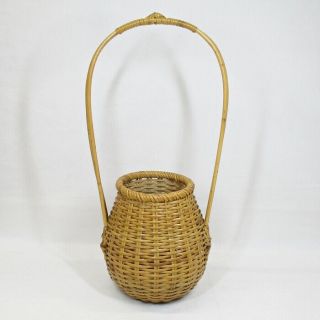 A629: Japanese Flower Basket Of Bamboo Weaving Ware With Good Shape And Work