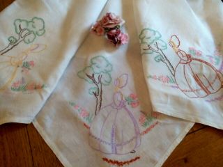 VINTAGE LINEN Large HAND EMBROIDERED TABLECLOTH PRETTY CRINOLINE LADIES 2