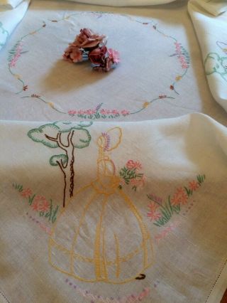 VINTAGE LINEN Large HAND EMBROIDERED TABLECLOTH PRETTY CRINOLINE LADIES 4