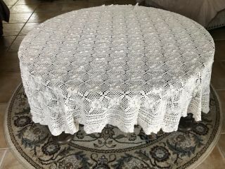Gorgeous Vintage Ivory Ecru Hand Worked Oval Crochet Lace Tablecloth 55x73