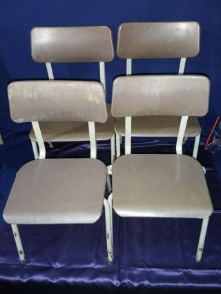 4 Pel Forme Childrens Stacking Chairs - 2 Each Of 2 Sizes - Vintage/retro 1970,  S