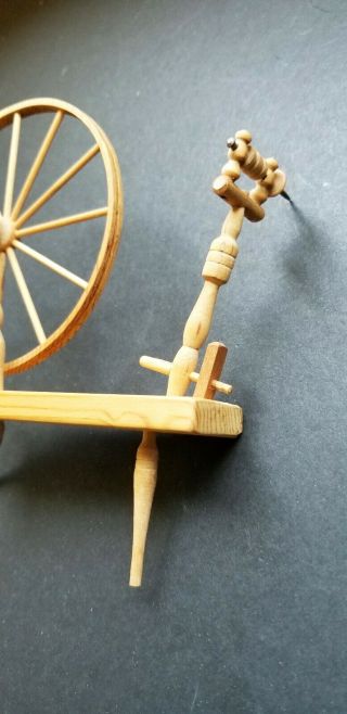 VINTAGE LARGE SPINNING WHEEL BY WARREN DICK 1970S.  UNFINISHED PINE 2