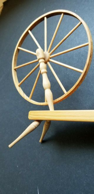 VINTAGE LARGE SPINNING WHEEL BY WARREN DICK 1970S.  UNFINISHED PINE 3