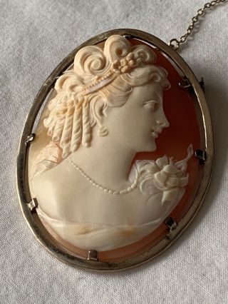 Large Antique 9ct Gold Carved Shell Cameo Brooch
