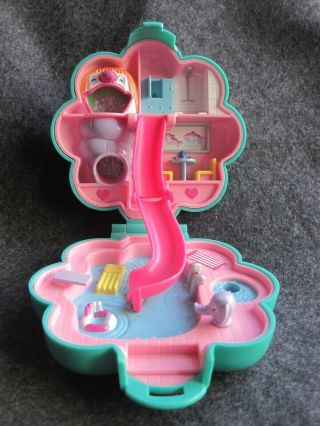 ❤️polly Pocket Vintage 1990 Water Fun Park Pool Complete Compact Bluebird❤️