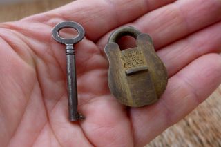 Antique Vintage Small Brass Padlock With One Key Order Collector 27 - 30