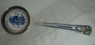 LOVELY ANTIQUE BOOTHS REAL OLD WILLOW BLUE & WHITE XL TUREEN LADLE 4