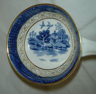 LOVELY ANTIQUE BOOTHS REAL OLD WILLOW BLUE & WHITE XL TUREEN LADLE 8