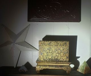 Vera ' s Spirit Vessel - Haunted 1800 ' s Rare Antique Wooden Spice Box - Green Lined 8