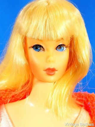 Blond Dramatic Living Barbie Doll 1116 W/oss Minty - Vintage 1970 