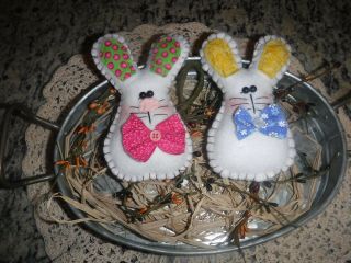 Set Of 2 Primitive Easter Colorful Bunny Rabbit Ornies Bowl Fillers Decor