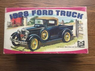 1928 Ford Truck 1:25th Scale Model By Mpc Street/show/or Strip