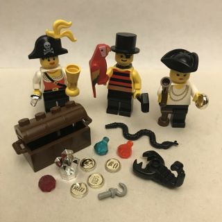 Lego Minifigs.  Vintage Pirates,  Gold Treasure,  Animals,  Wenches