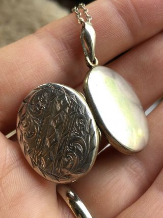 Antique Victorian Silver Front And Back Locket And Chain Etched Decoration 4