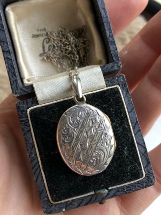 Antique Victorian Silver Front And Back Locket And Chain Etched Decoration 7
