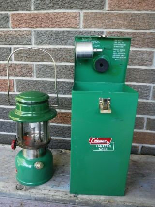 Vintage 1971 Coleman 335 Lantern In Green Metal Case And Funnel