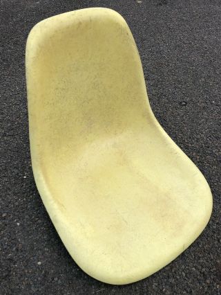 Lemon Pale Yellow Eames Herman Miller Fiberglass Side Chair Shell Scoop