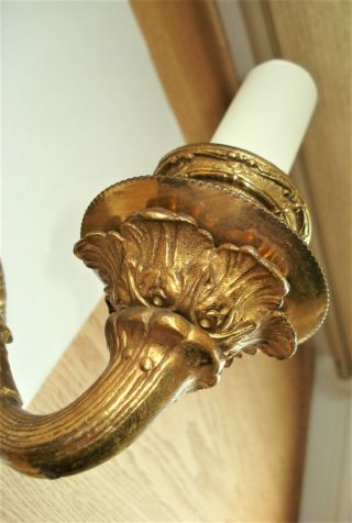 Vintage Victorian Brass Electric Candle Wall Sconce Light Fixture. 3