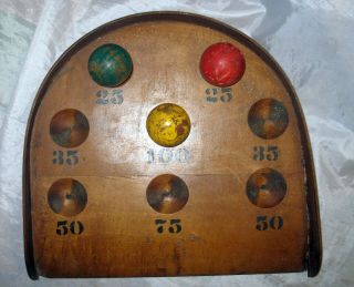 ANTIQUE WOODEN GAME BOARD WITH 3 WOOD BALLS SKEE BALL TYPE PRIMITIVE LOOK 2