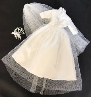 Vintage Uneeda Miss Suzette Wedding Gown Outfit With Veil & Bouquet (no Doll)