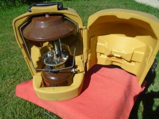 Vintage Brown Coleman Lantern Model 275 Double Mantle 12 - 79,  Case No Globe