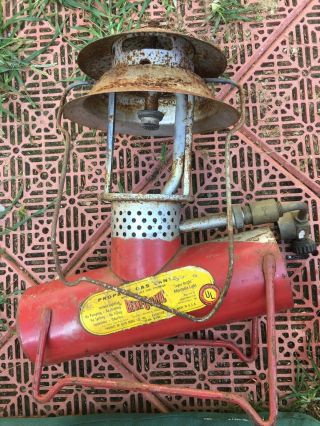 Vintage Bernz - O - Matic Propane Gas Lantern By Otto Bernz Co.  Usa -