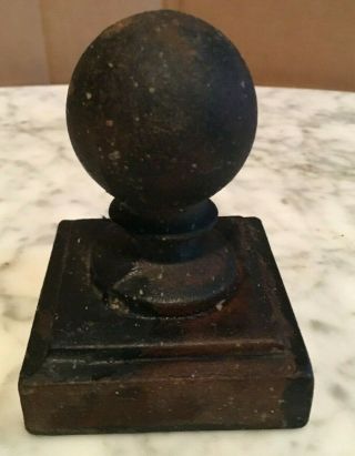 Antique Round Cast Iron Ball Hitching Post Finial Cap Fence Topper