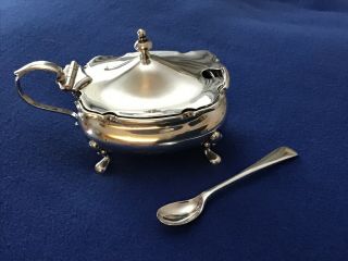 Solid Silver Mustard Pot & Spoon Circa 1915 - Walker & Hall - Sheffield