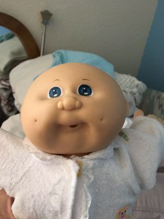 VINTAGE CABBAGE PATCH DOLL BLUE EYES/PACIFIER MOUTH 3